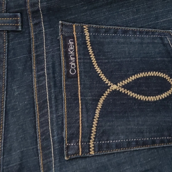 Calvin Klein Modern Flare Jean's - Picture 9 of 10